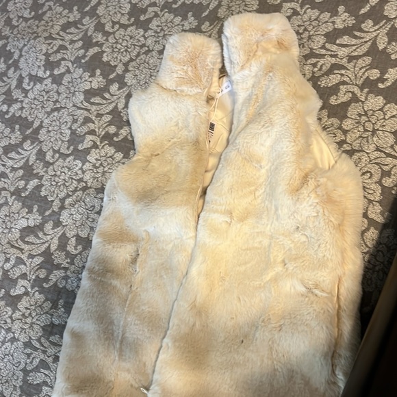 Mango Girls Fur effect Vest - Picture 6 of 10